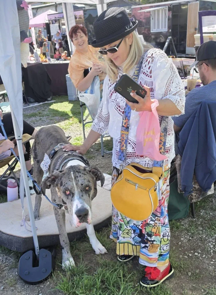 Sig with a new furend at Fallfest 2026 in Sevierville, TN